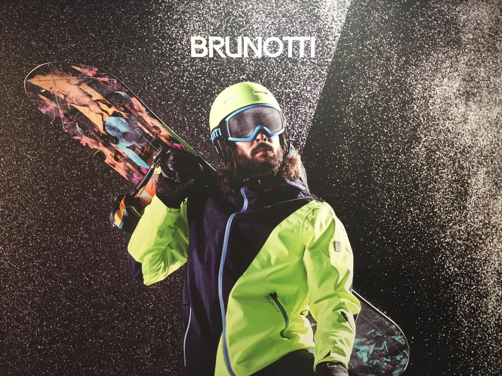 В момента от 30% до 70% намаление на Brunotti във верига спортни магазини SLS! (срок на намалението от 24.02.2016г до 24.03.2016г)